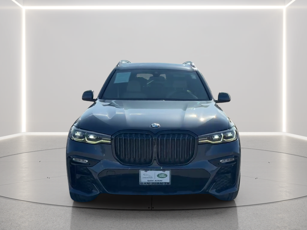Used 2022 BMW X7 xDrive40i w/ M Sport Package AWD/4WD image 2