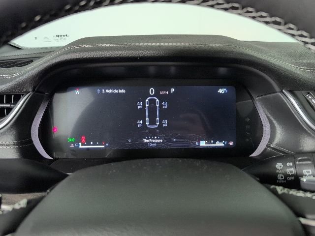 New 2025 Jeep Grand Cherokee L Limited w/ Black Appearance Package image 16