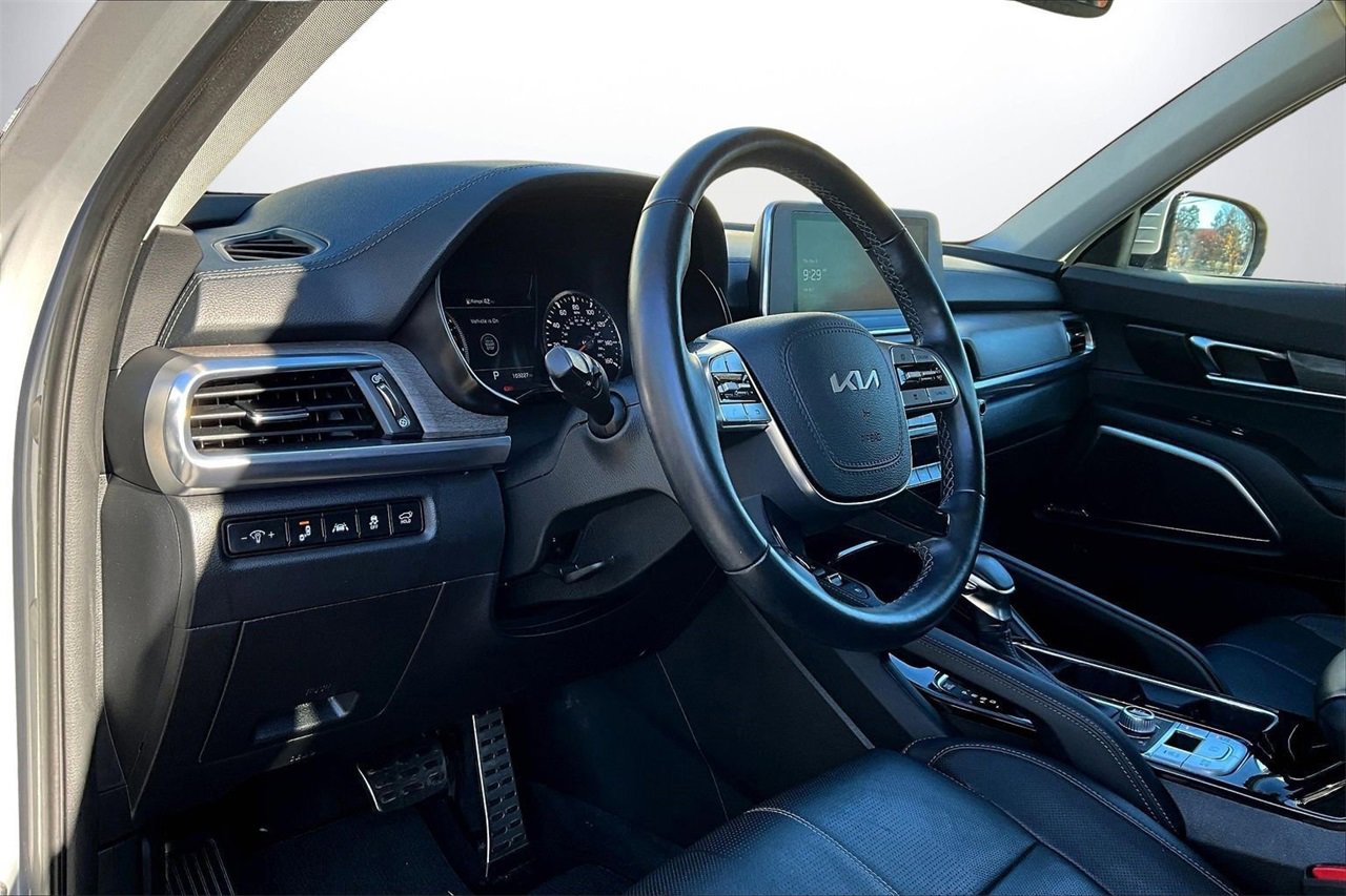 Used 2022 Kia Telluride SX w/ Nightfall Edition Package image 19