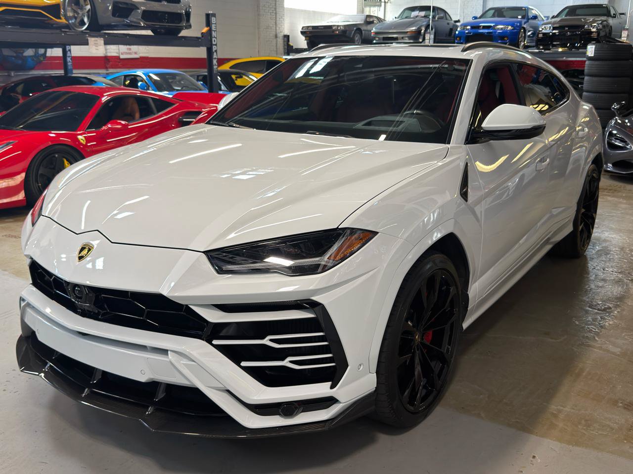 Used 2020 Lamborghini Urus AWD/4WD image 12