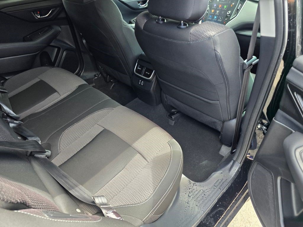 Used 2024 Subaru Outback Premium AWD/4WD image 32