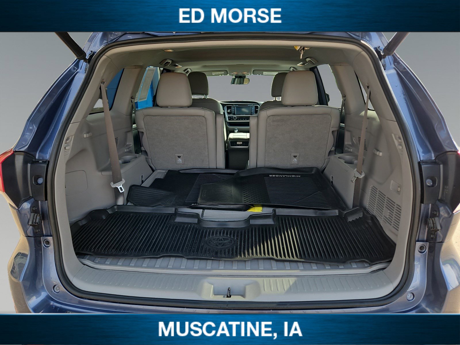 Used 2018 Toyota Highlander XLE image 18