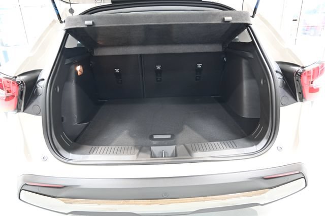 New 2026 Chevrolet Trax ACTIV w/ Sunroof Package FWD image 28