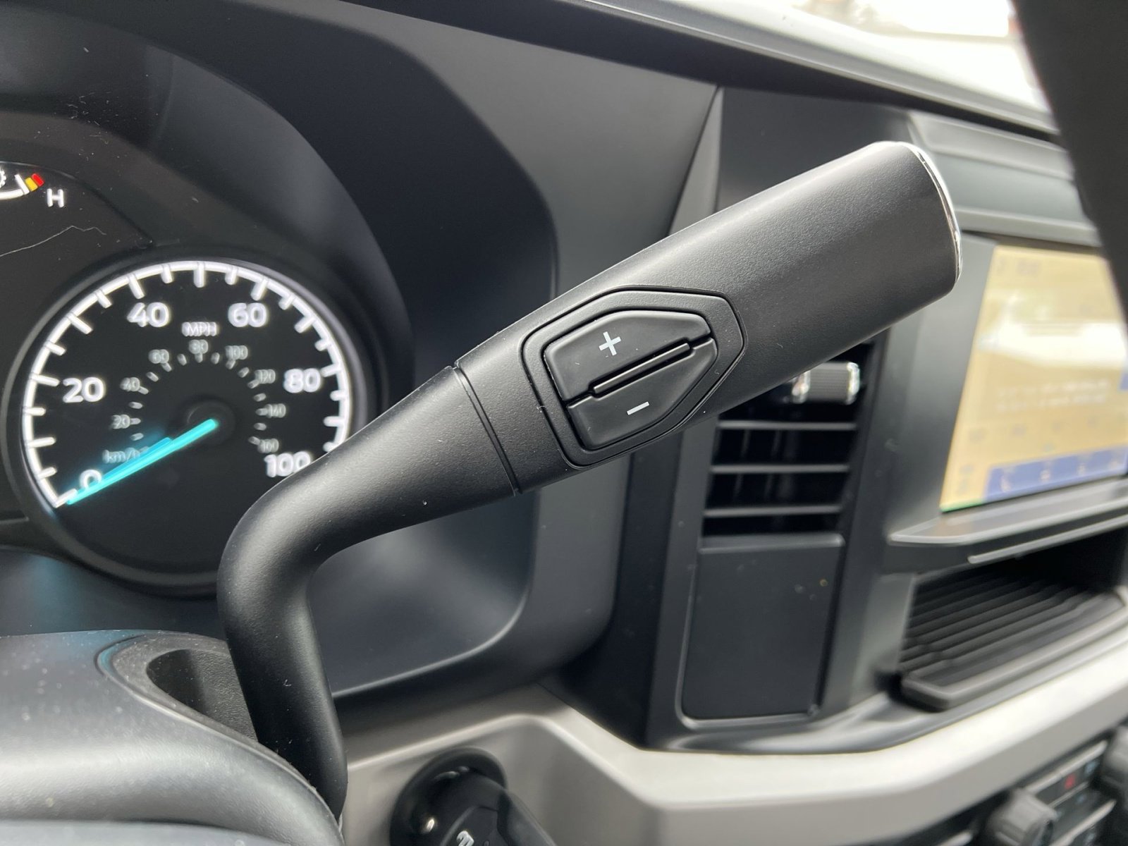 New 2026 Ford F250 XL w/ XL Chrome Package image 21