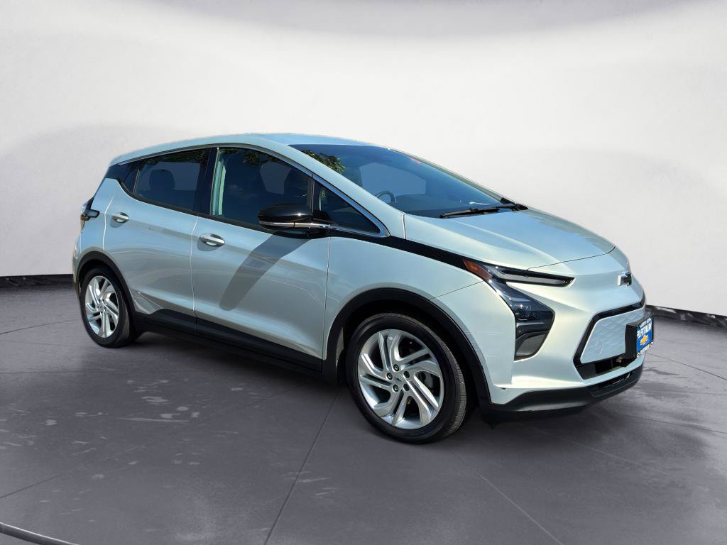 Used 2023 Chevrolet Bolt LT FWD image 7