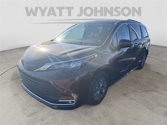 Used 2024 Toyota Sienna XLE