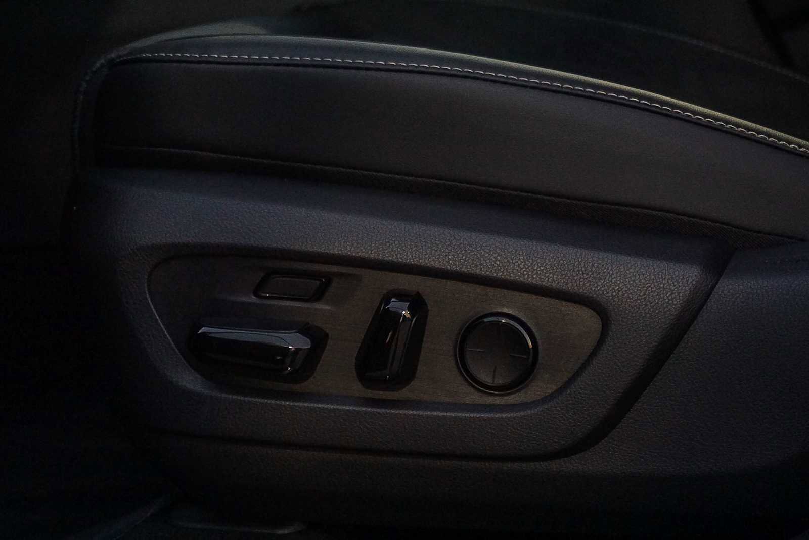 New 2026 Lexus RX 450h Luxury image 33