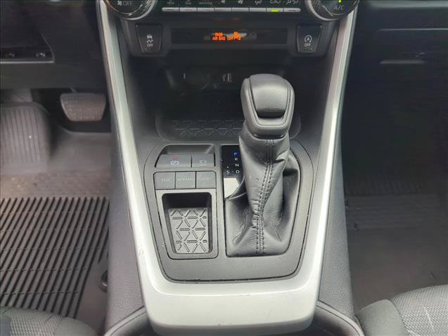 Certified 2024 Toyota RAV4 XLE w/ Convenience Package FWD image 16