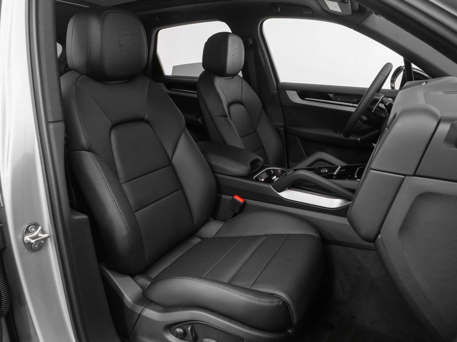 Certified 2025 Porsche Cayenne image 20