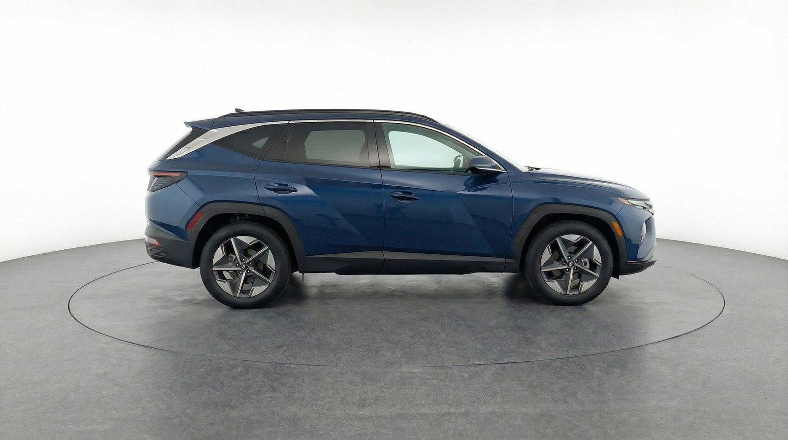 Used 2025 Hyundai Tucson SEL AWD/4WD image 8