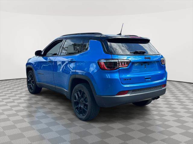 Used 2022 Jeep Compass Latitude AWD/4WD image 5