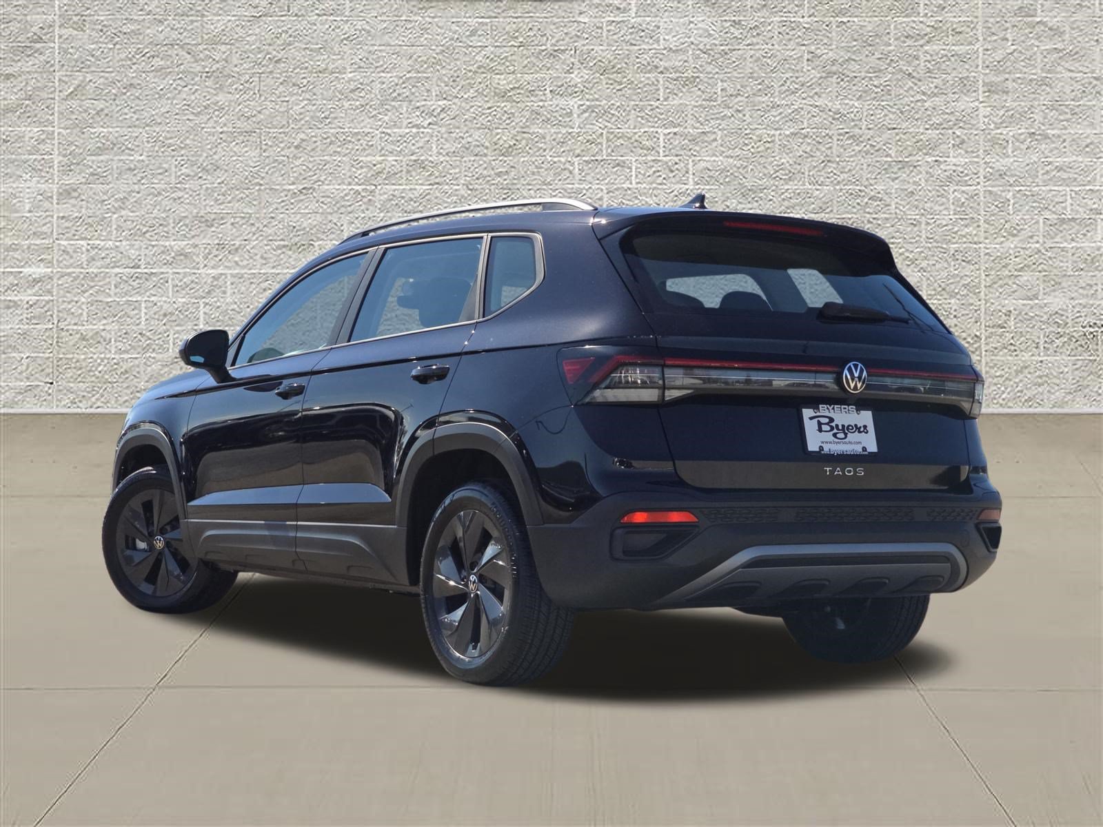 New 2027 Volkswagen Taos S FWD image 5