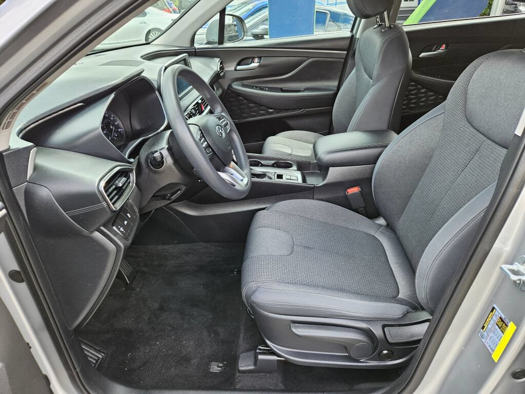 Used 2020 Hyundai Santa Fe SE FWD image 13