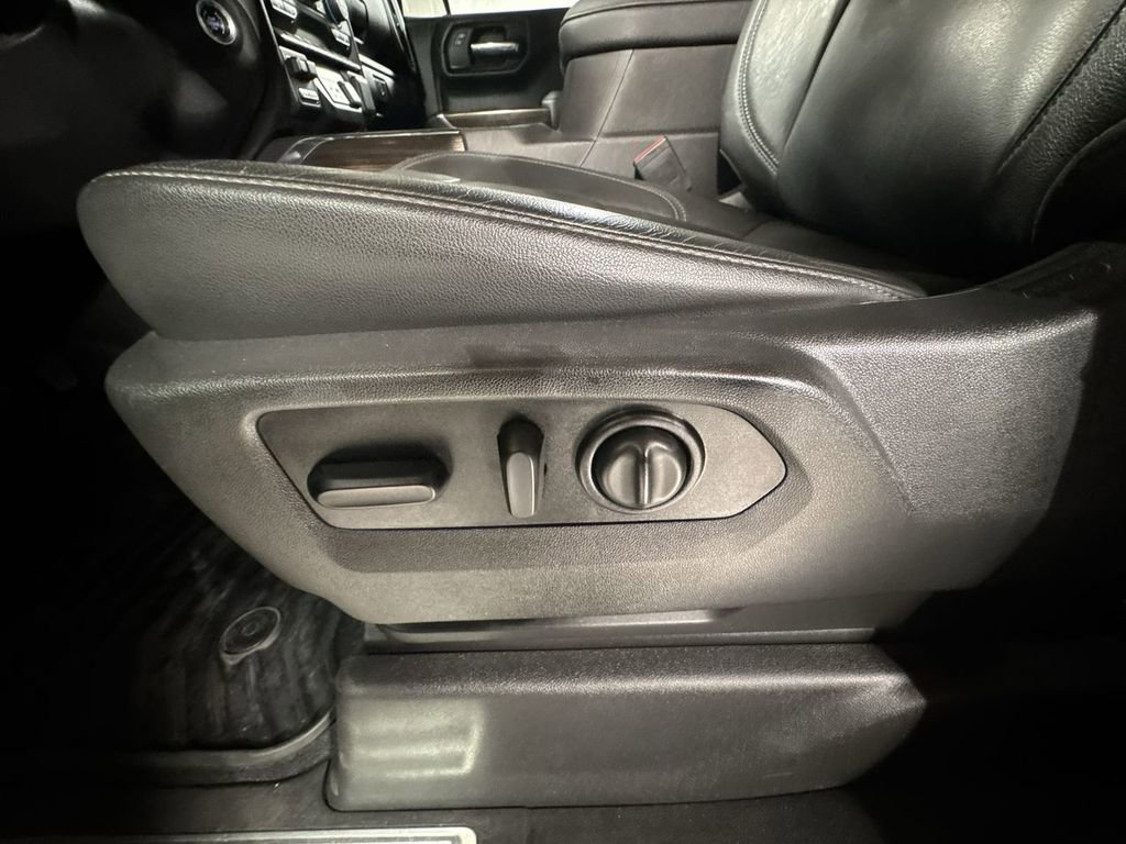 Used 2019 Chevrolet Silverado 1500 RST w/ All-Star Edition image 18