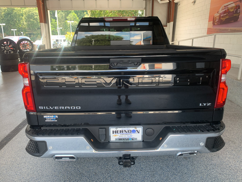 Used 2023 Chevrolet Silverado 1500 LTZ AWD/4WD image 8