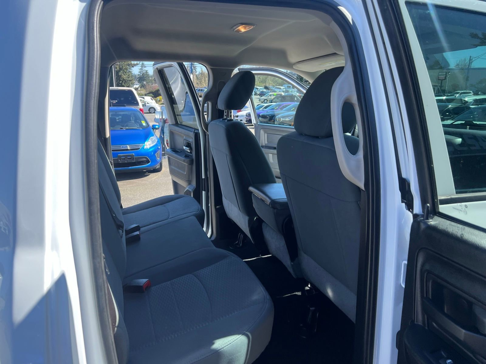 Used 2015 RAM 1500 ST w/ SXT Appearance Group AWD/4WD image 24