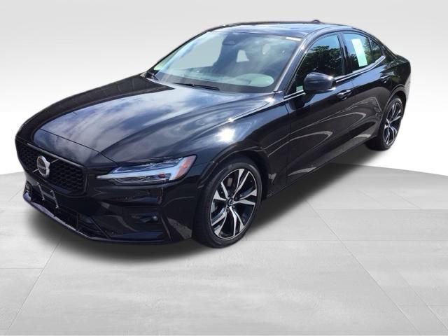 Used 2024 Volvo S60 B5 Core