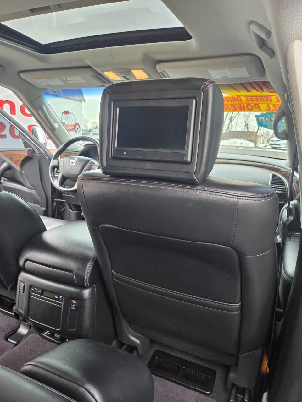 Used 2017 Nissan Armada Platinum image 18