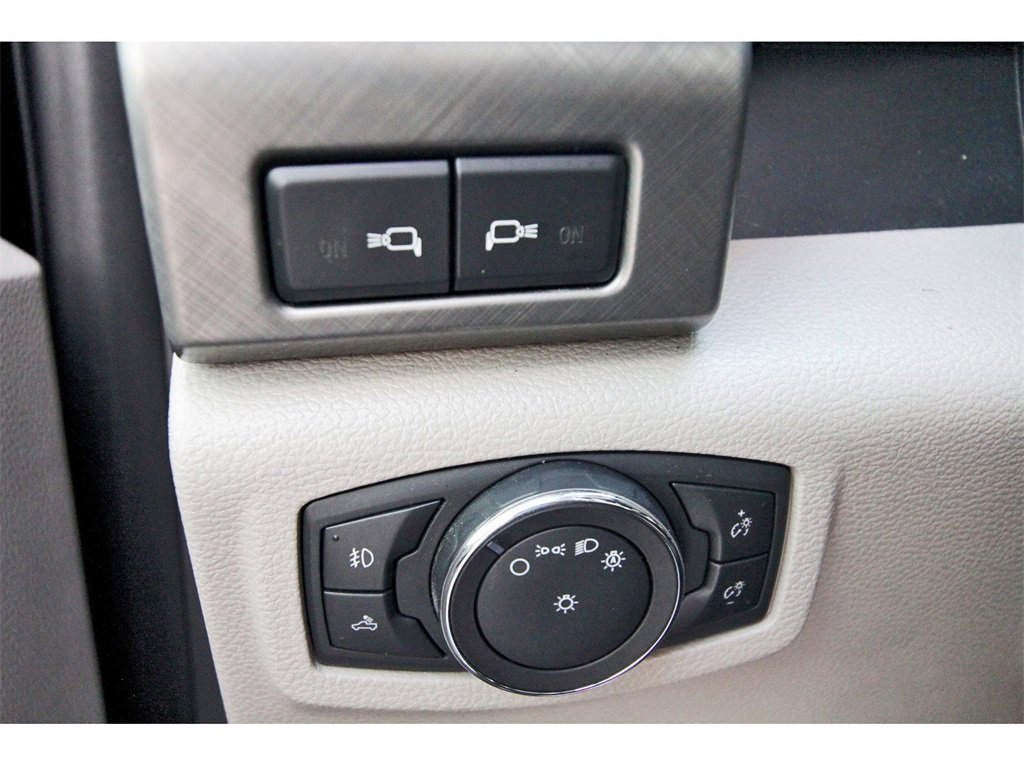 Used 2019 Ford F150 Limited w/ Trailer Tow Package image 22