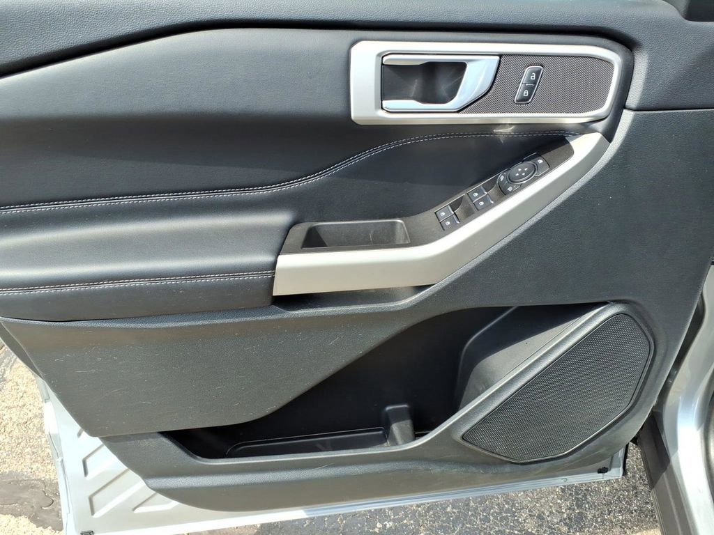 Certified 2023 Ford Explorer XLT image 14