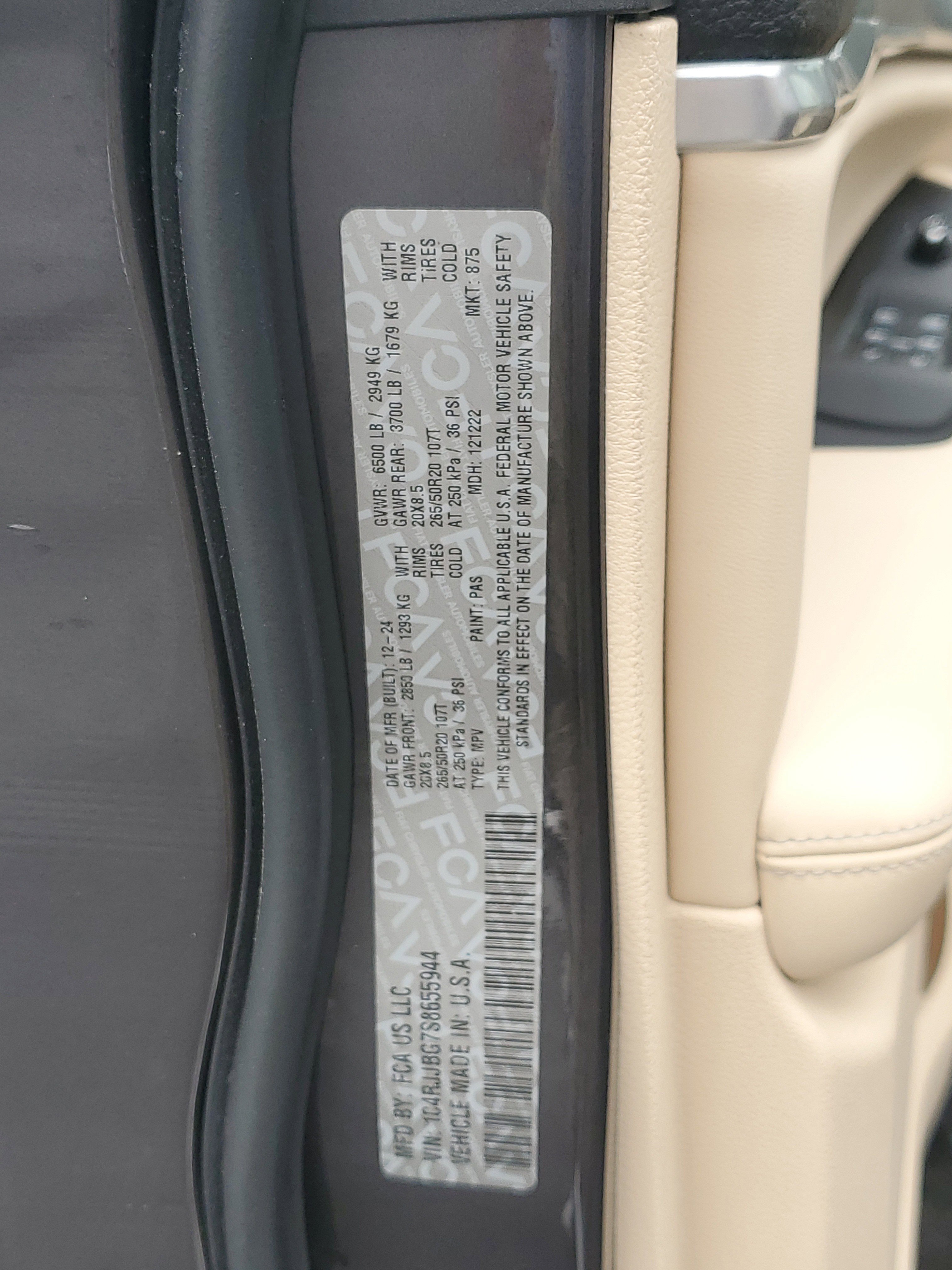 Used 2025 Jeep Grand Cherokee L Limited image 27