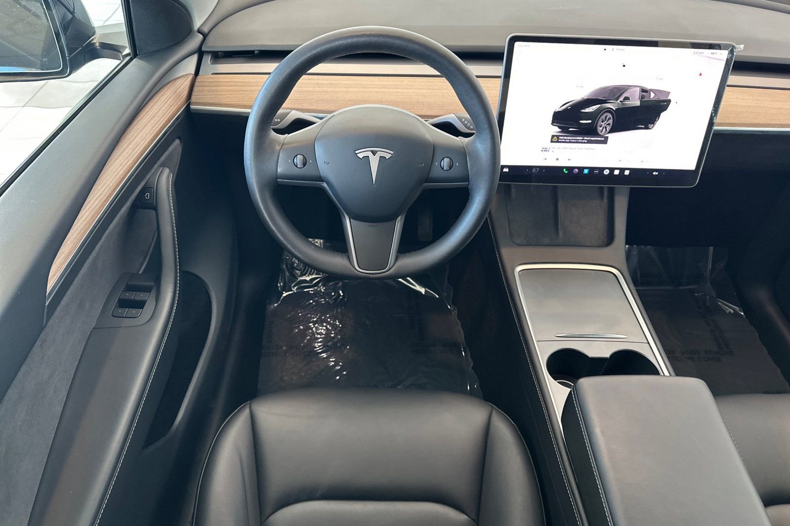 Used 2025 Tesla Model Y Long Range image 14