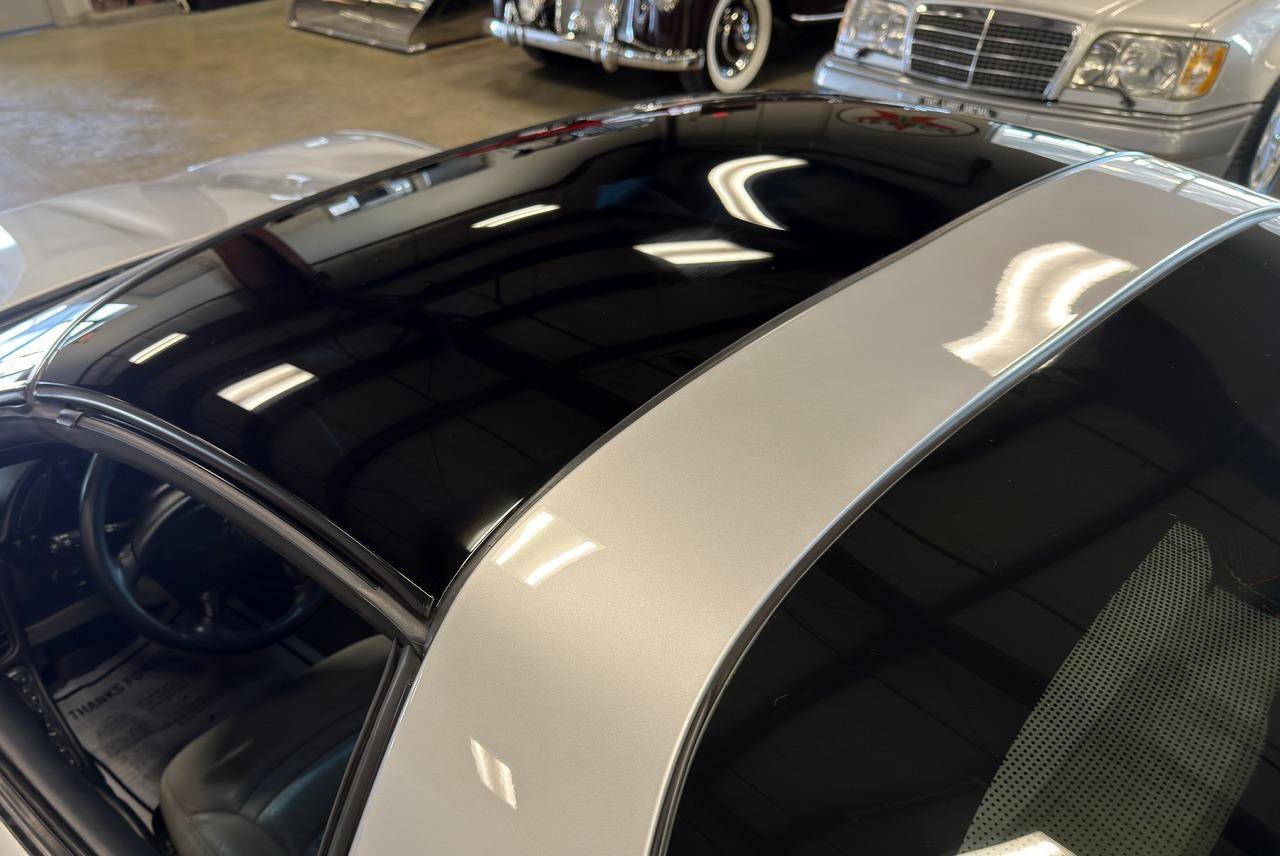 Used 1997 Chevrolet Corvette Coupe w/ Memory Pkg RWD image 34