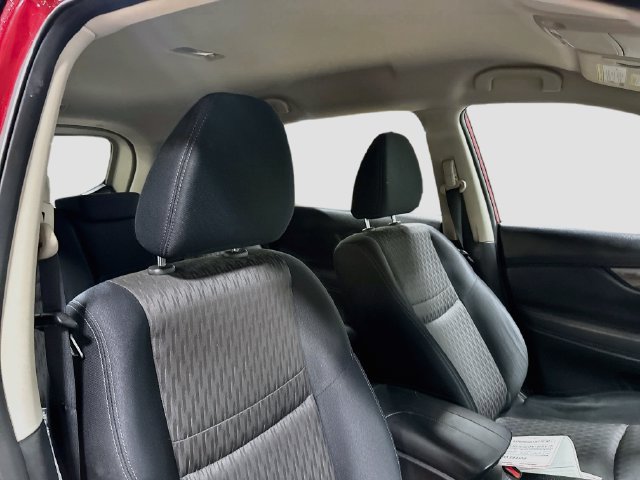 Used 2017 Nissan Rogue S AWD/4WD image 23
