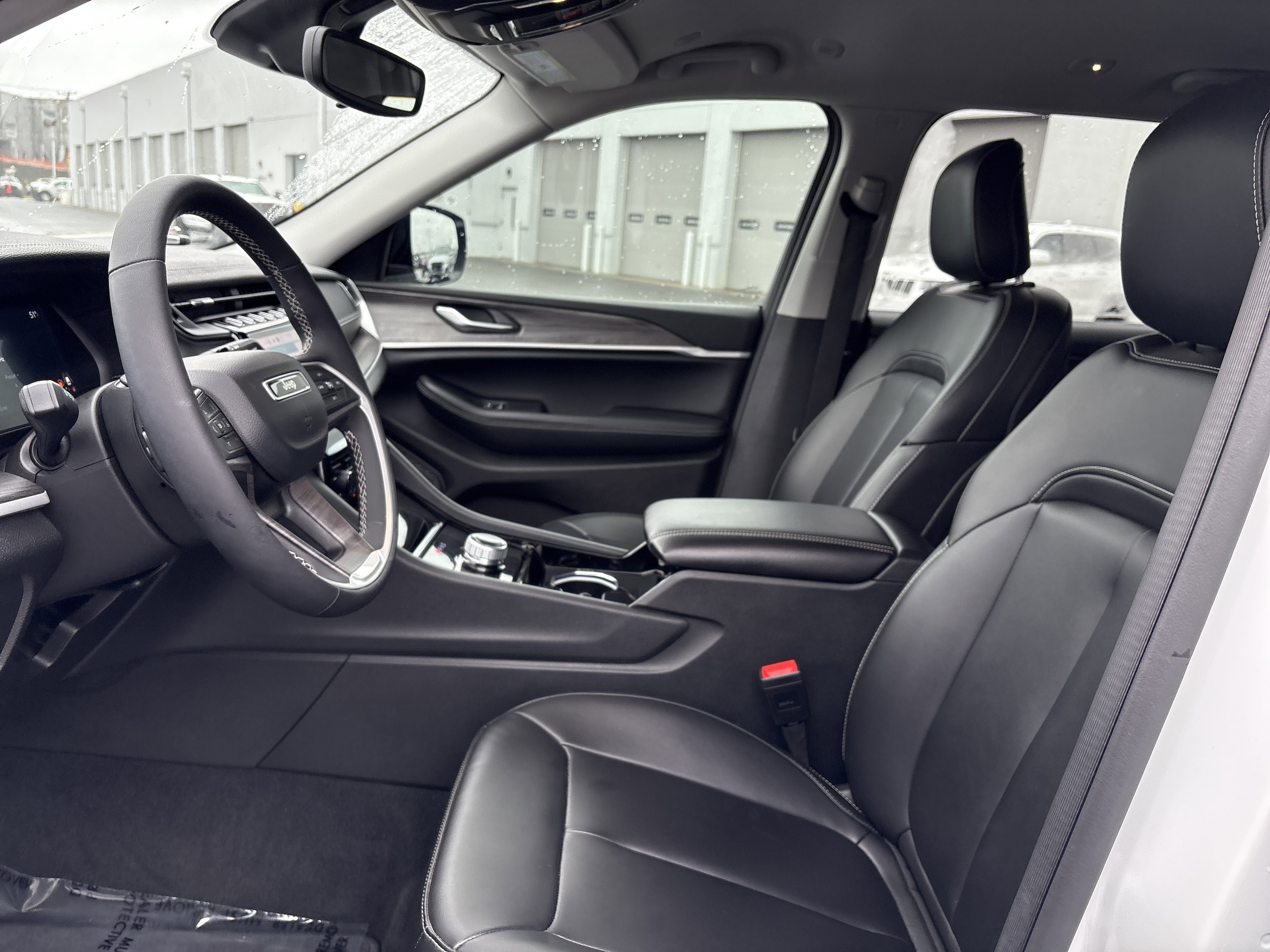 Certified 2023 Jeep Grand Cherokee L Limited image 17