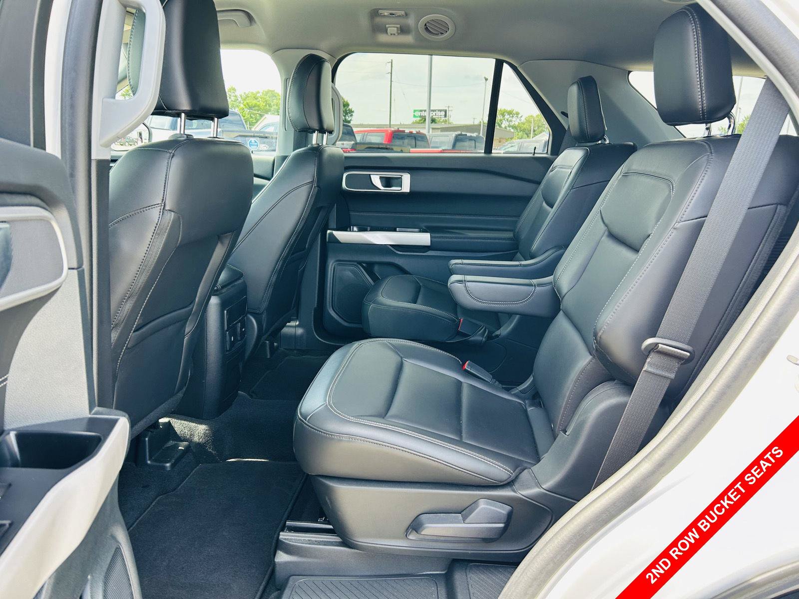 Used 2024 Ford Explorer XLT w/ Equipment Group 202A AWD/4WD image 26