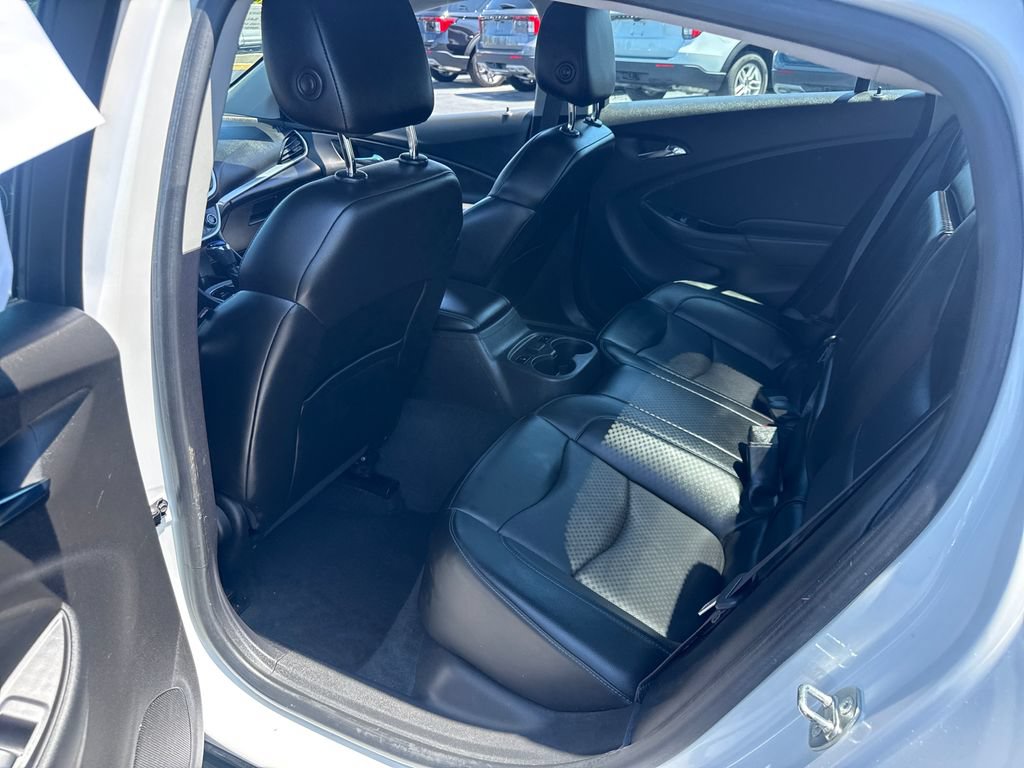 Used 2017 Chevrolet Volt Premier w/ Driver Confidence Package FWD image 14