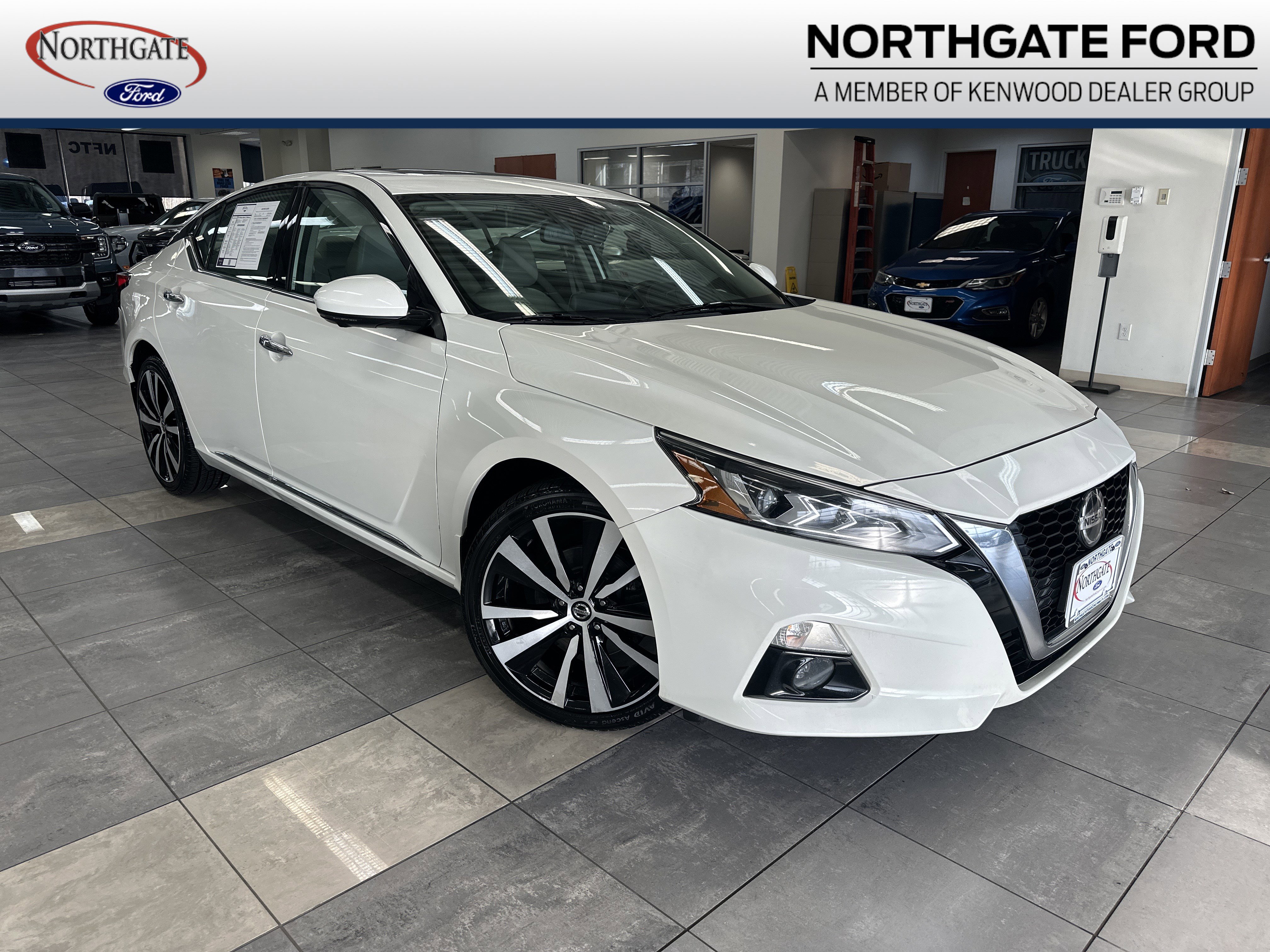 Used 2019 Nissan Altima 2.5 Platinum image 1