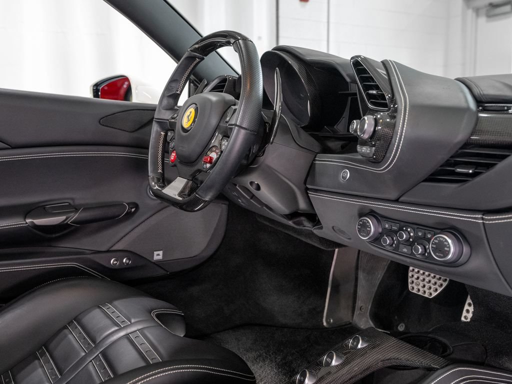 Certified 2018 Ferrari 488 GTB RWD image 19