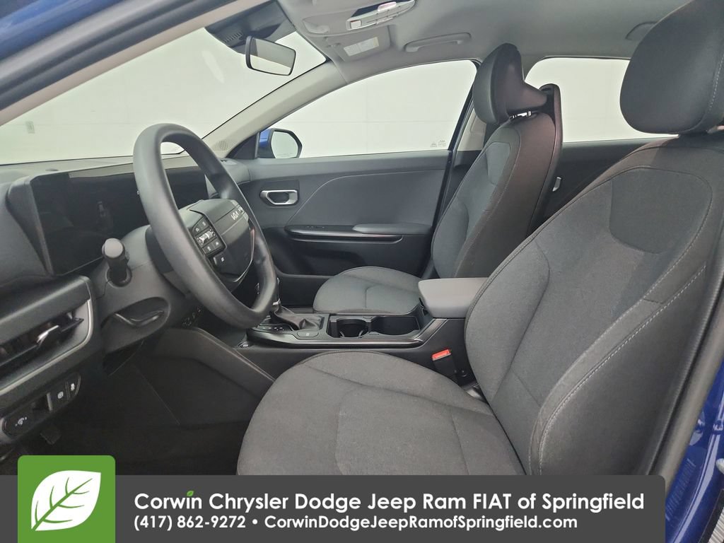 Used 2025 Kia K4 FWD image 18