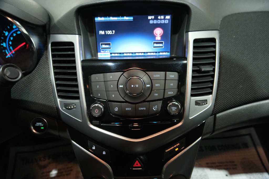 Used 2013 Chevrolet Cruze LTZ FWD image 25