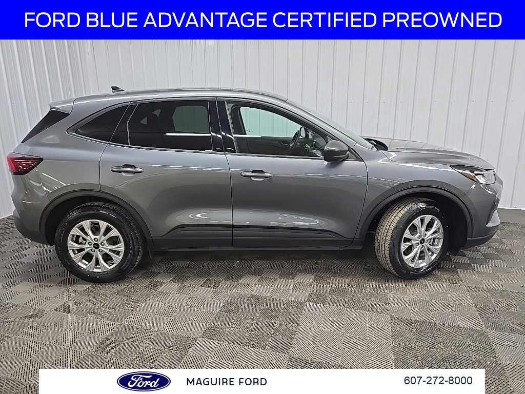 Certified 2025 Ford Escape Active AWD/4WD image 3