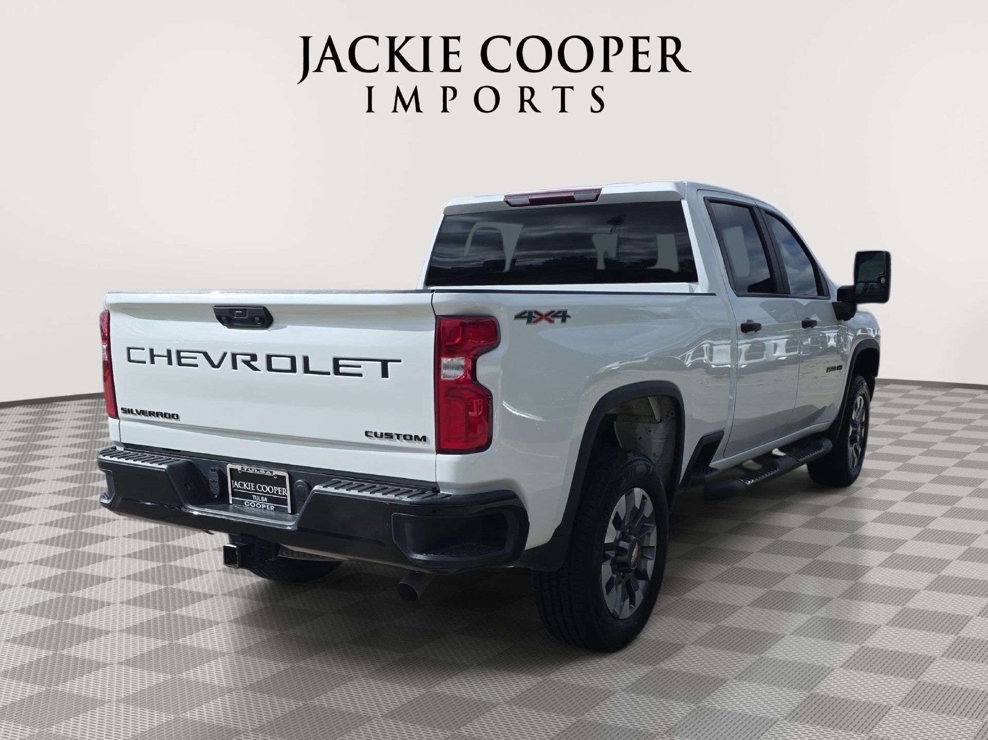 Used 2021 Chevrolet Silverado 2500 Custom w/ Custom Value Package AWD/4WD image 5