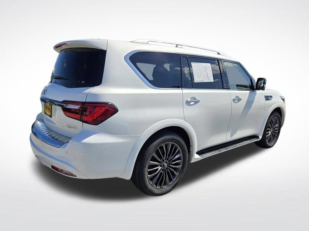 Used 2023 INFINITI QX80 Premium Select w/ All-Season Package AWD/4WD image 3
