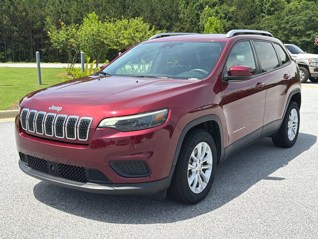 Used 2021 Jeep Cherokee Latitude FWD image 3