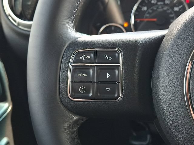 Used 2017 Jeep Wrangler Unlimited Sahara w/ Dual Top Group AWD/4WD image 19
