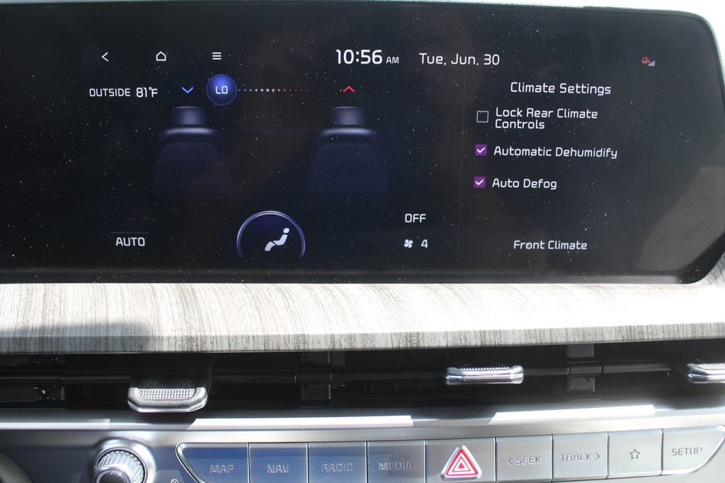 Certified 2024 Kia Telluride EX w/ EX Captain's Chair Package FWD image 52
