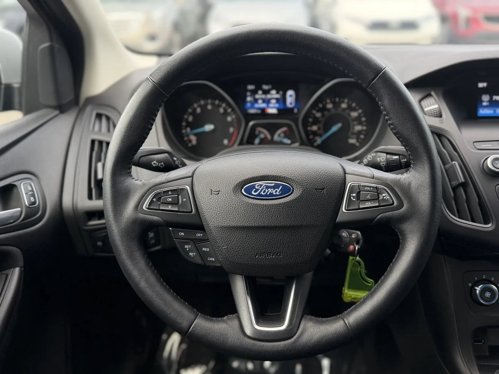 Used 2018 Ford Focus SE w/ Cold Weather Package FWD image 24