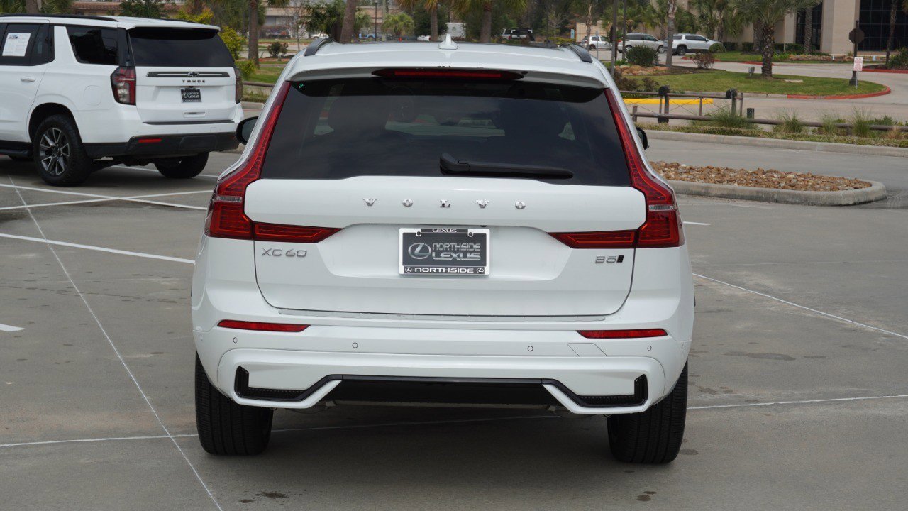 Used 2025 Volvo XC60 B5 Ultra w/ Protection Package Premier image 7