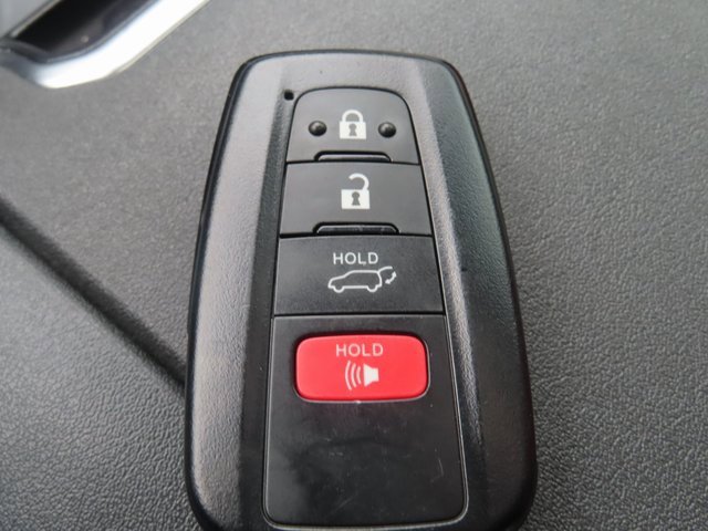 Used 2023 Toyota Highlander XSE image 38