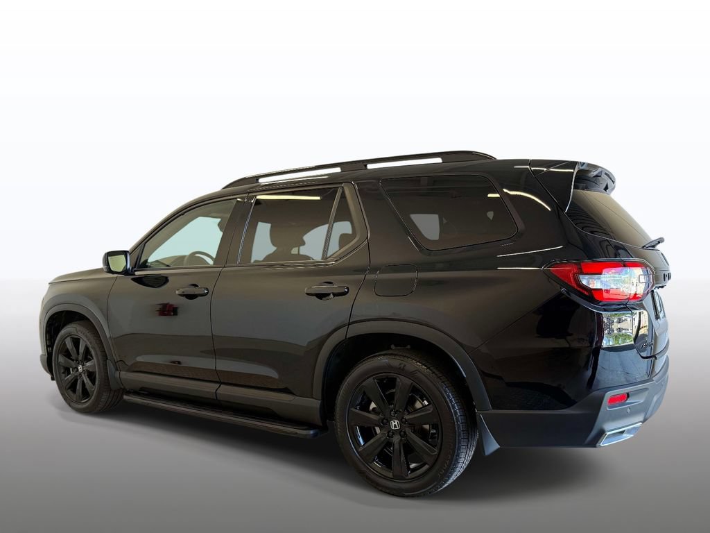Used 2025 Honda Pilot Black Edition image 12