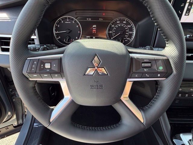New 2026 Mitsubishi Outlander SE FWD image 24