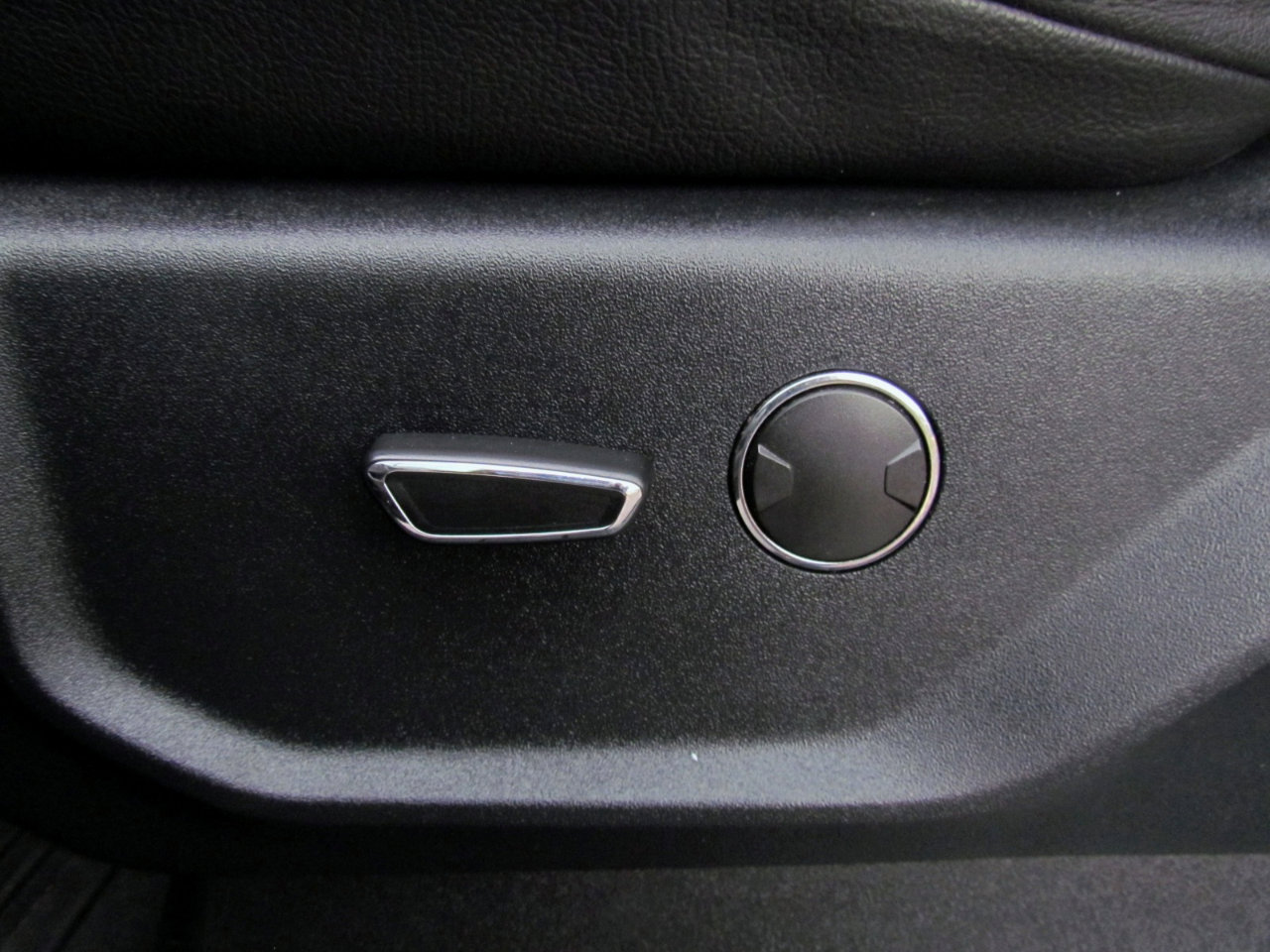 Used 2019 Ford F250 XLT w/ XLT Value Package image 17