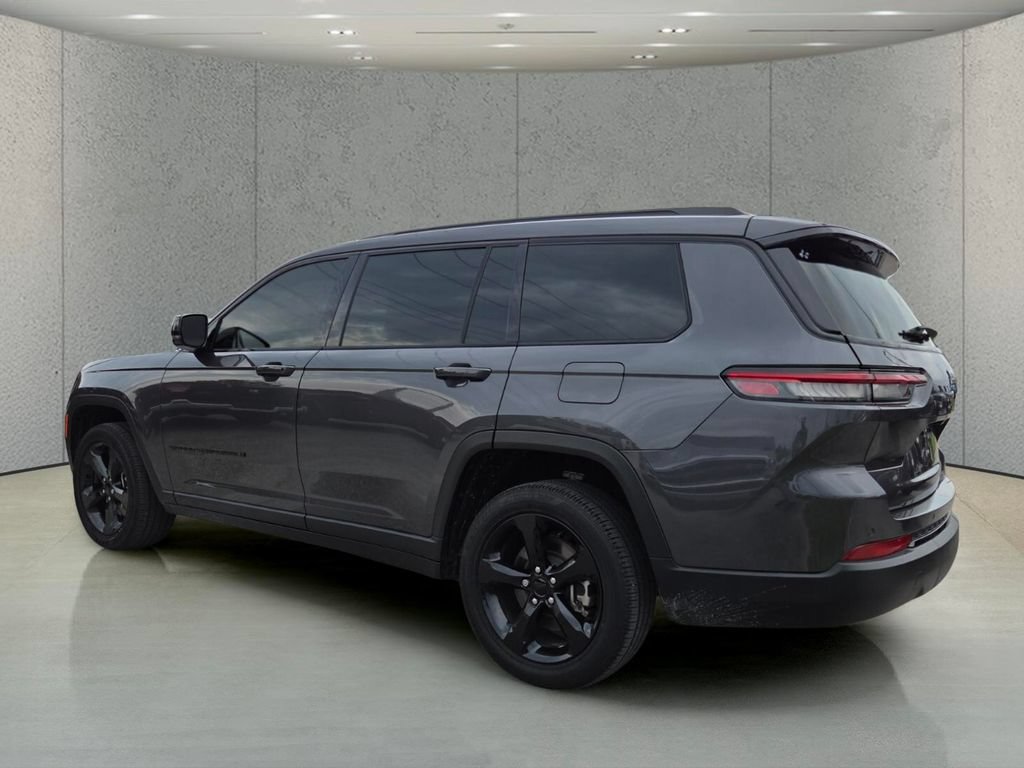 Used 2023 Jeep Grand Cherokee L Laredo RWD image 7