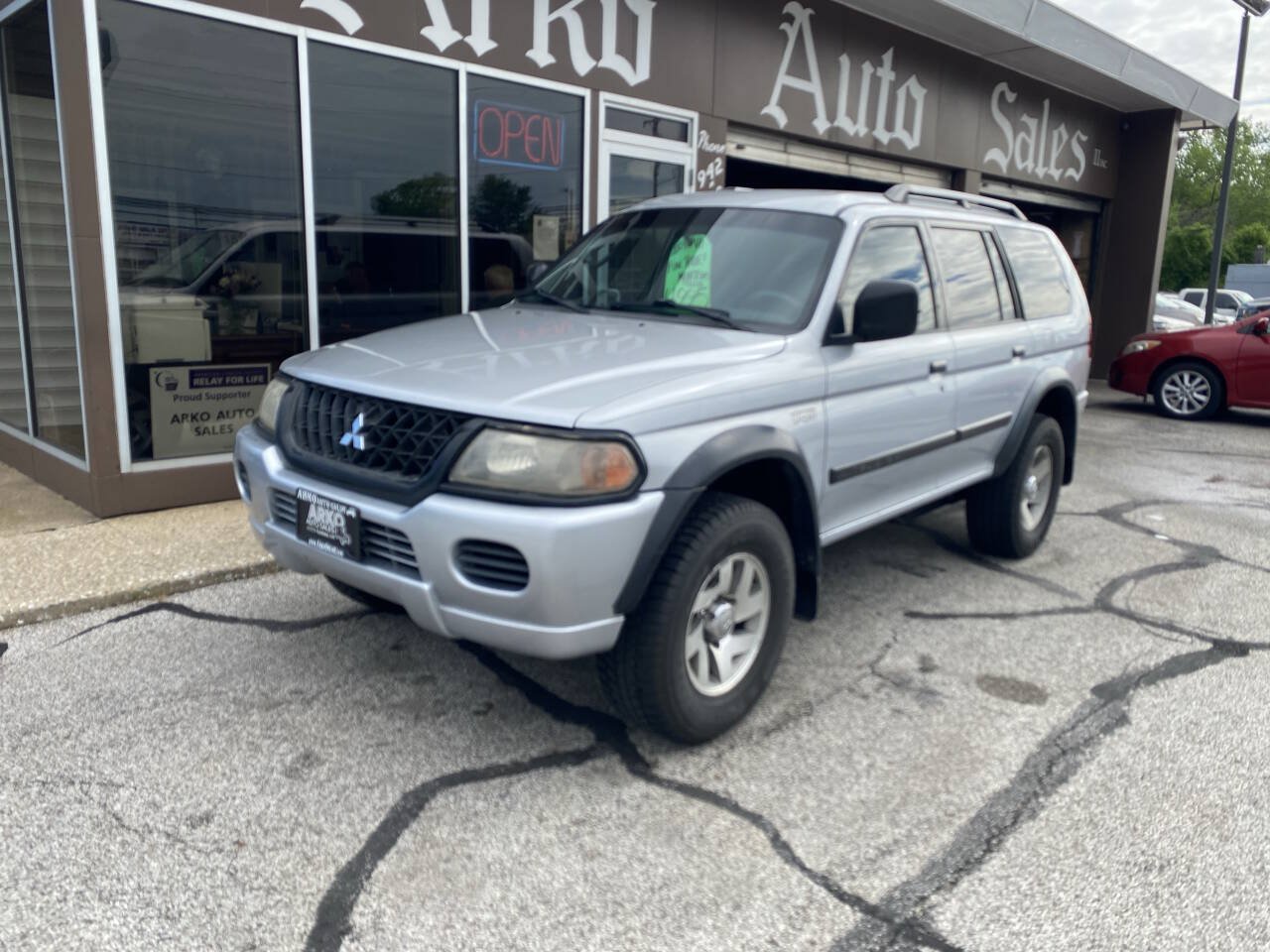 Used 2004 Mitsubishi Montero Sport LS RWD image 2
