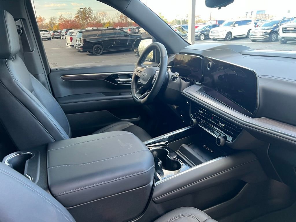 Used 2025 Chevrolet Tahoe Z71 w/ Z71 Off-Road Package image 11